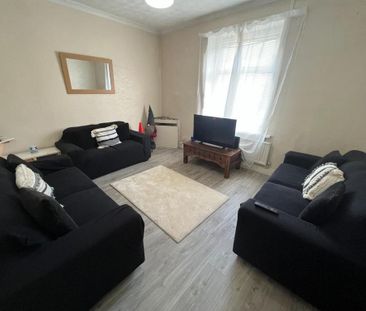 4 bedroom terraced house to rent - Photo 5