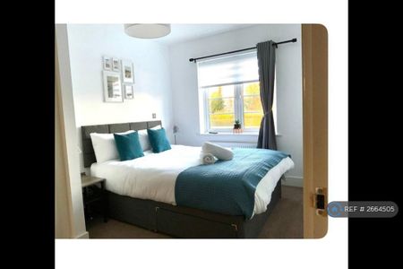 3 bedroom semi-detached house to rent - Photo 4