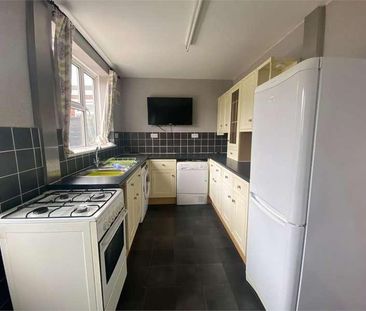 Trelawney Avenue, Langley, SL3 - Photo 5