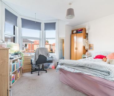 6 bedroom semi-detached house to rent - Photo 5