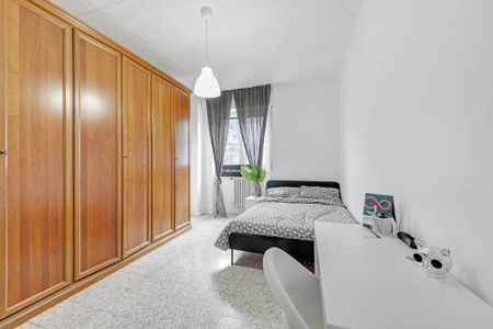 Via Beato Padre Pio da Pietrelcina, Milan, Lombardy 20142 - Photo 5