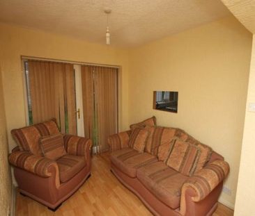 4 Bed - Stanmore Crescent, Burley, Leeds - Photo 6