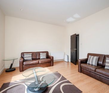 Ground Floor Right, 62 Broomhill Road, AB10 6HT, Aberdeen - Photo 2