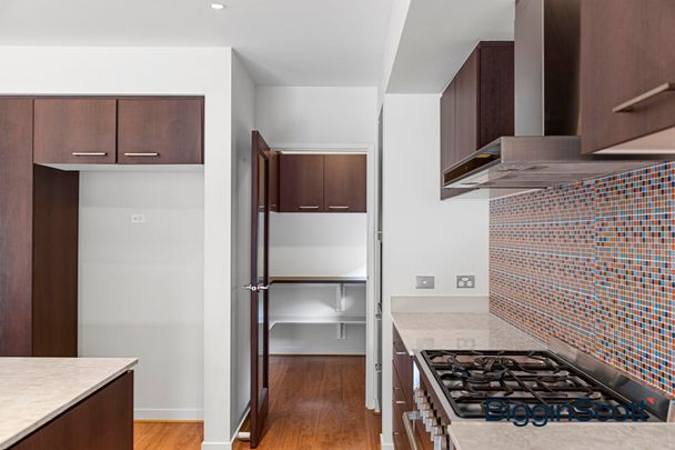 HOME THAT TICKS ALL THE BOXES!!! - Photo 1