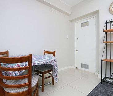2 BEDROOM APARTMENT - CITY LIVING ! - Photo 3