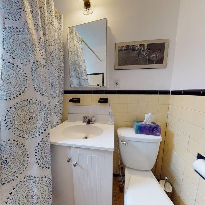 5051-7 - 5050 Avenue Roslyn, Montréal - Photo 1