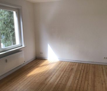 Schöne 2,5-Zimmer-Wohnung mit Balkon - Photo 1