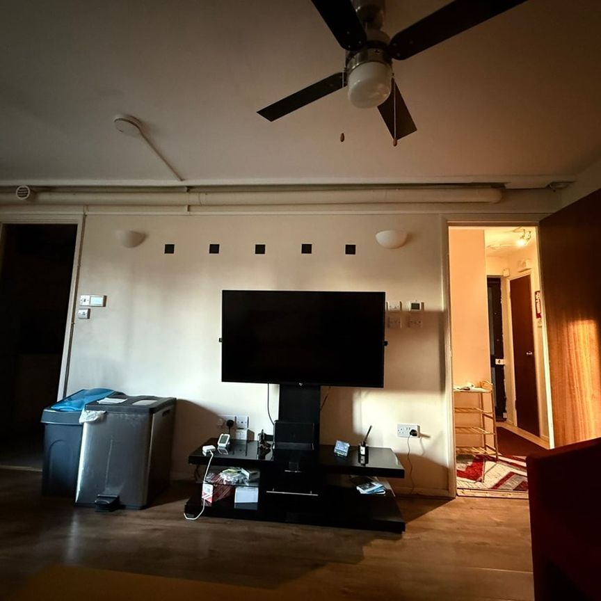 Room in a Shared Flat, Foxglove Court Vicars Bridge Close, HA0 - Photo 1