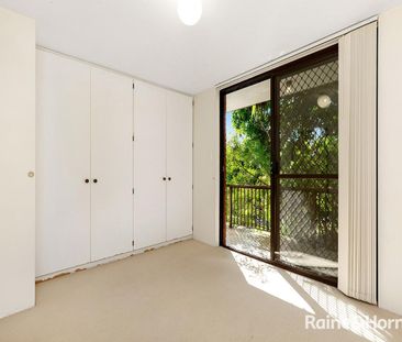 Spacious unit in Quiet street! - Photo 2