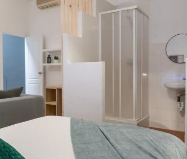 Room in a shared 8-bedroom apartment for rent in Justicia. - Photo 3