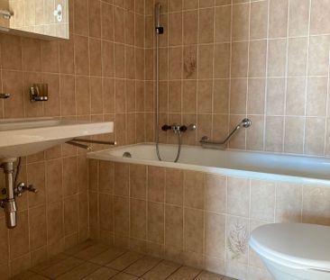 Pratico 3.5 locali immerso nel verde - Photo 6