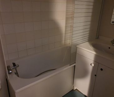 Location Appartement 1 pièce 19m² VALENCIENNES 59300 - Photo 3