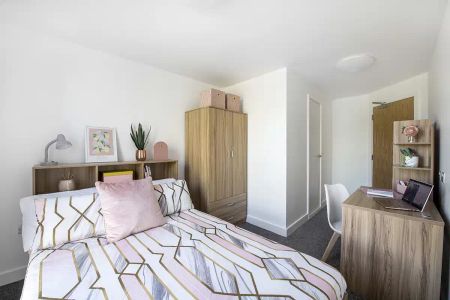 Deluxe Ensuite - Photo 4