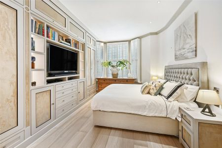 Flood Street, London, SW3 ground floor flat to rent - Photo 4