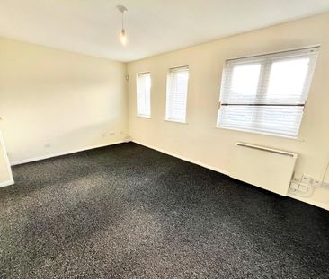 Woodcotes, Shoeburyness, Southend-on-Sea, Essex, SS3 8XH - Photo 1