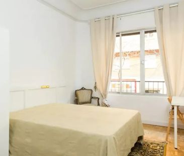 Calle de Santa Cruz de Marcenado, Madrid, Community of Madrid 28015 - Photo 5