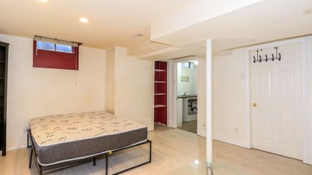 For Lease - 182 KOZLOV Street, Barrie, Ontario - Photo 2
