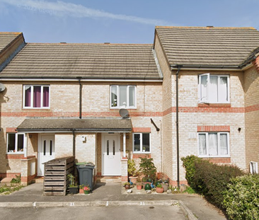 Two Bedroom House with Garden and Off-Road Parking for Two Cars, Go... - Photo 2