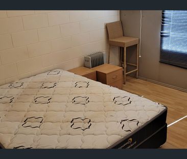 2 Bedroom Furnished Unit in East - Photo 3