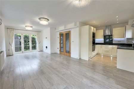 2 bedroom semi-detached house to rent - Photo 2