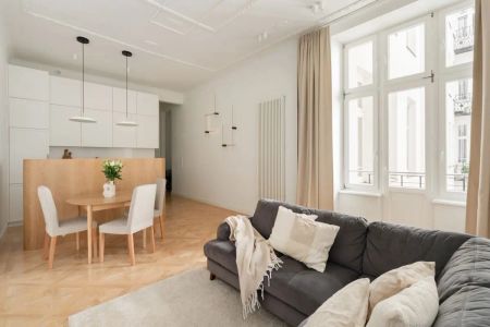 4 pokoje | Balkon | Zabytkowa kamienica | Centrum - Photo 3