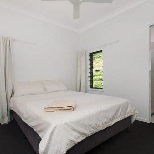 Modern Two-Bedroom Apartment with Balcony in North Ward - Photo 1