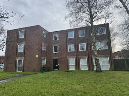 Flat 29 Barclay Court, Compton, Wolverhampton, WV3 9RN - Photo 4