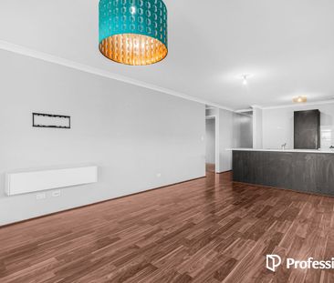 Modern 3x2 Home for Rent in Yanchep - Photo 2