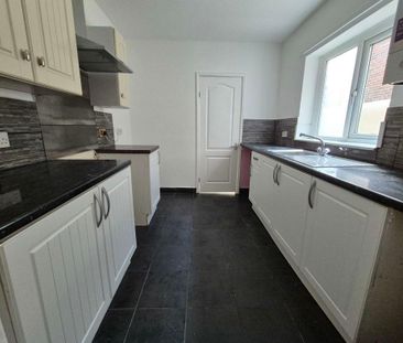 2 bed lower flat to rent in NE32 - Photo 2