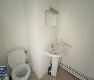 Location Appartement 1 pièce 17m² BETHUNE 62400 - Photo 3