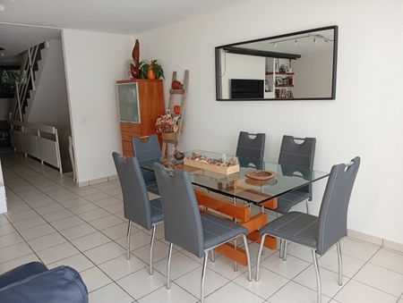 Lumineuse villa mitoyenne de 5.5p avec jardin - Foto 4