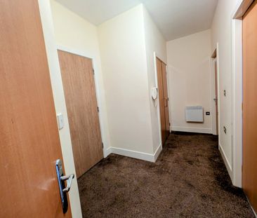 2 bedroom apartment to rent - Photo 4
