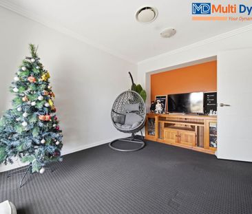 Five-Bedroom Family Home with Modern Kitchen & Covered Alfresco! - Photo 4