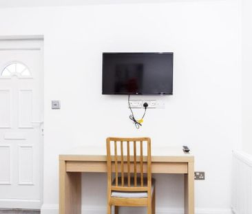 1 bedroom flat to rent - Photo 6