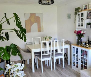 2 bedroom semi-detached house to rent - Photo 3