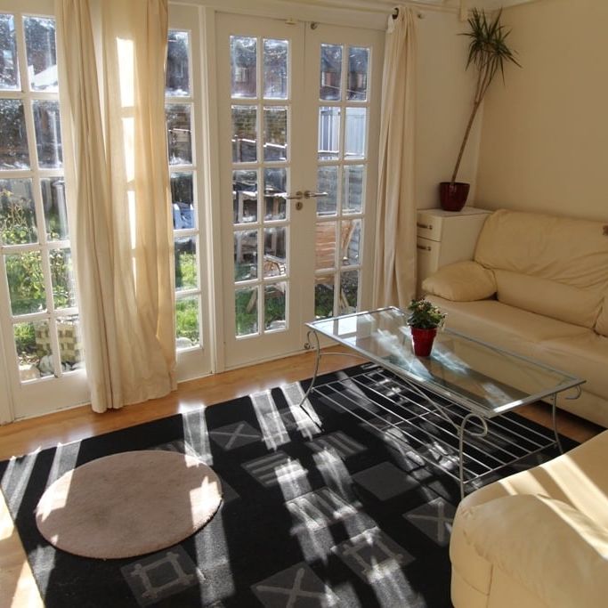 Room in a Shared House, St. James's Road, CR0 - Photo 1
