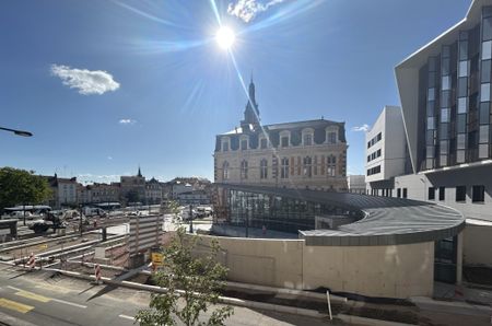 Location Appartement 3 pièces 72m² ROANNE 42300 - Photo 3