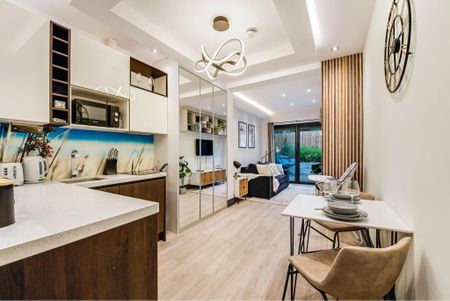 1 bedroom serviced apartment to rent - Photo 3