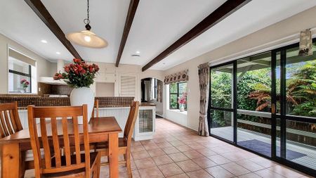 Delightful 3-Bedroom Family Home in Fenton Park - Photo 5