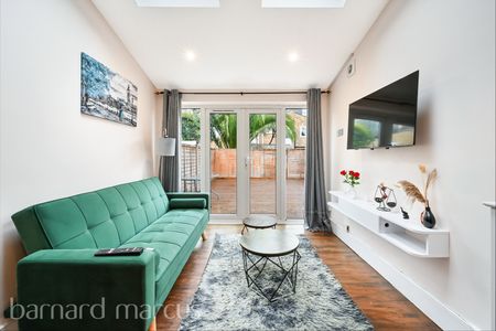 Quicks Road, London - Photo 2