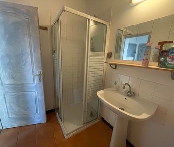 Location Appartement 2 pièces 40m² BESSE SUR ISSOLE 83890 - Photo 1