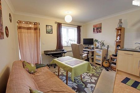 1 bedroom apartment to rent - Photo 2