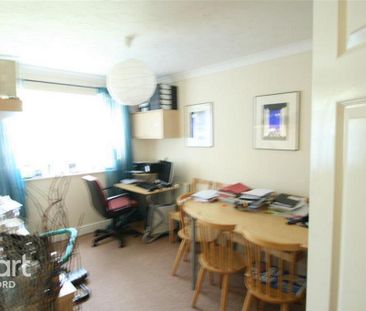 1 bedroom semi-detached house to rent - Photo 2