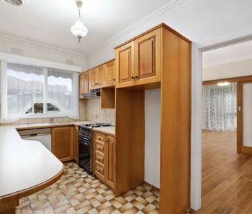 1 Great Britain Street, Herne Hill - Photo 2