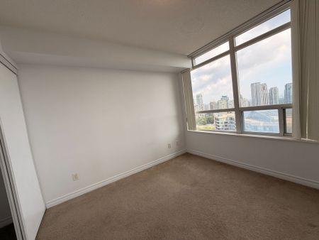 For Lease - 3880 Duke Of York Boulevard Unit# 2111, Mississauga, Ontario - Photo 4