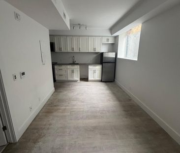 841 Grenon Ave - Photo 2