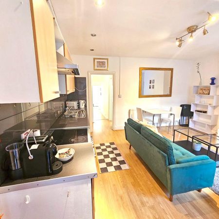 2 bedroom flat to rent - Photo 3