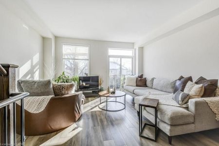 For Lease - 2362 Treversh Common, Burlington, Ontario - Photo 2