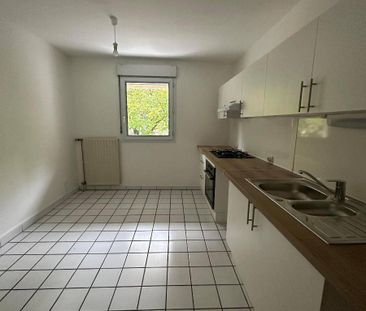 Location appartement 4 pièces 88.76 m² à Chambéry (73000) - Photo 2