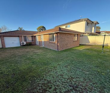 FAMILY HOME, IDEAL LOCATION, QUIET CUL-DE-SAC LIVNG - Photo 6